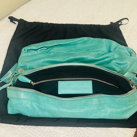 Balenciaga Classic City Bag – Teal Leather | Authentic - Picture 7 of 8